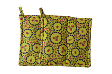 Load image into Gallery viewer, Potholders- Hot Pads- Handmade with Vintage Fabric