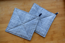 Cargar imagen en el visor de la galería, Potholders - Blue and White Swiss Cross Reversable Pattern With Hanging Loop