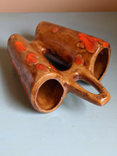 Cargar imagen en el visor de la galería, 70s Planter Double Vase with Handle Orange &amp; Brown Drip
