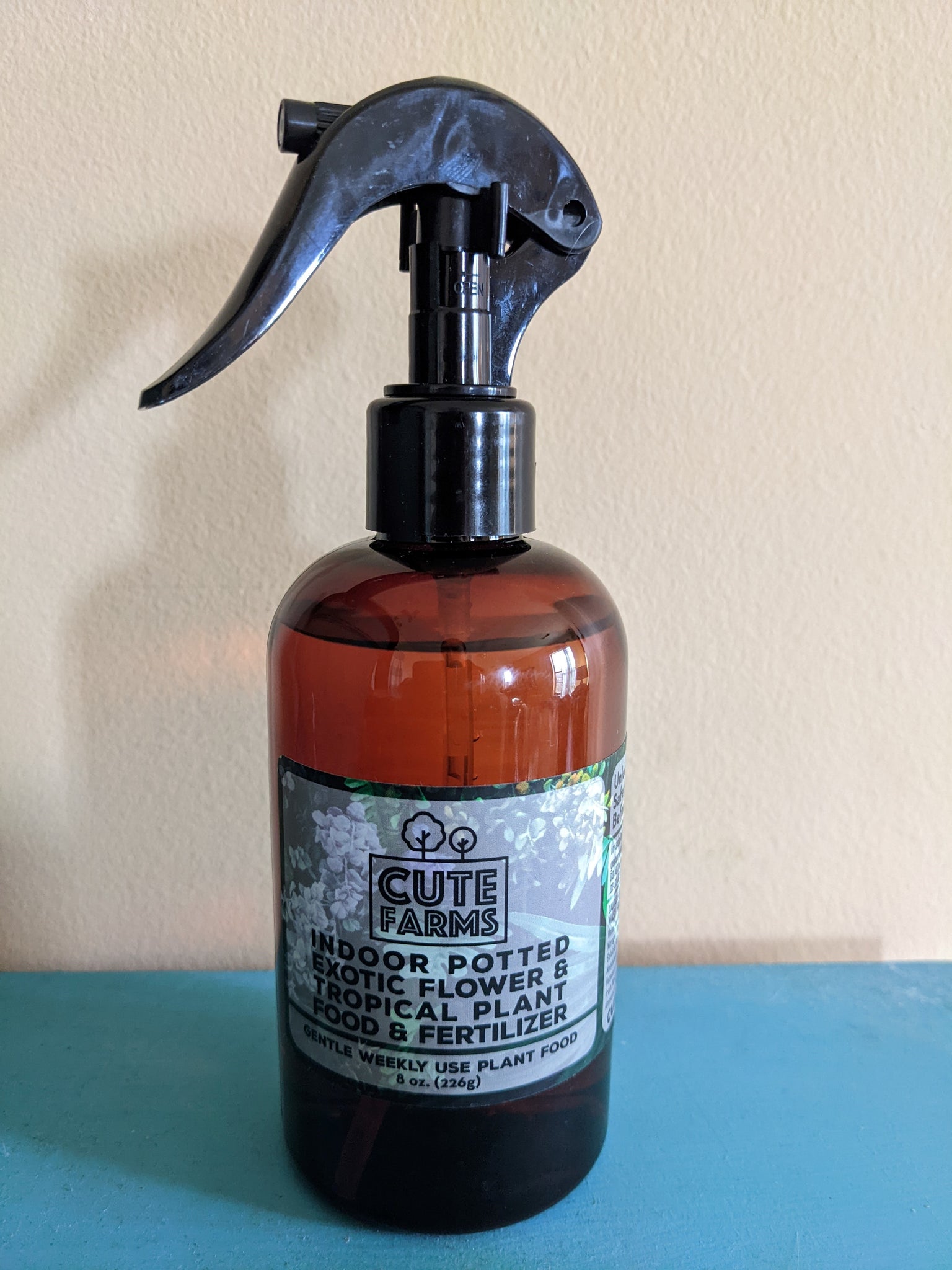 indoor tropical plant food Exotic Flower and Tropical Plant Indoor Potted Plant Fertilizer Spray – White Whale Plants & Decor