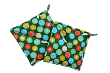 Load image into Gallery viewer, Potholders- Hot Pads- Handmade with Designer Fabric
